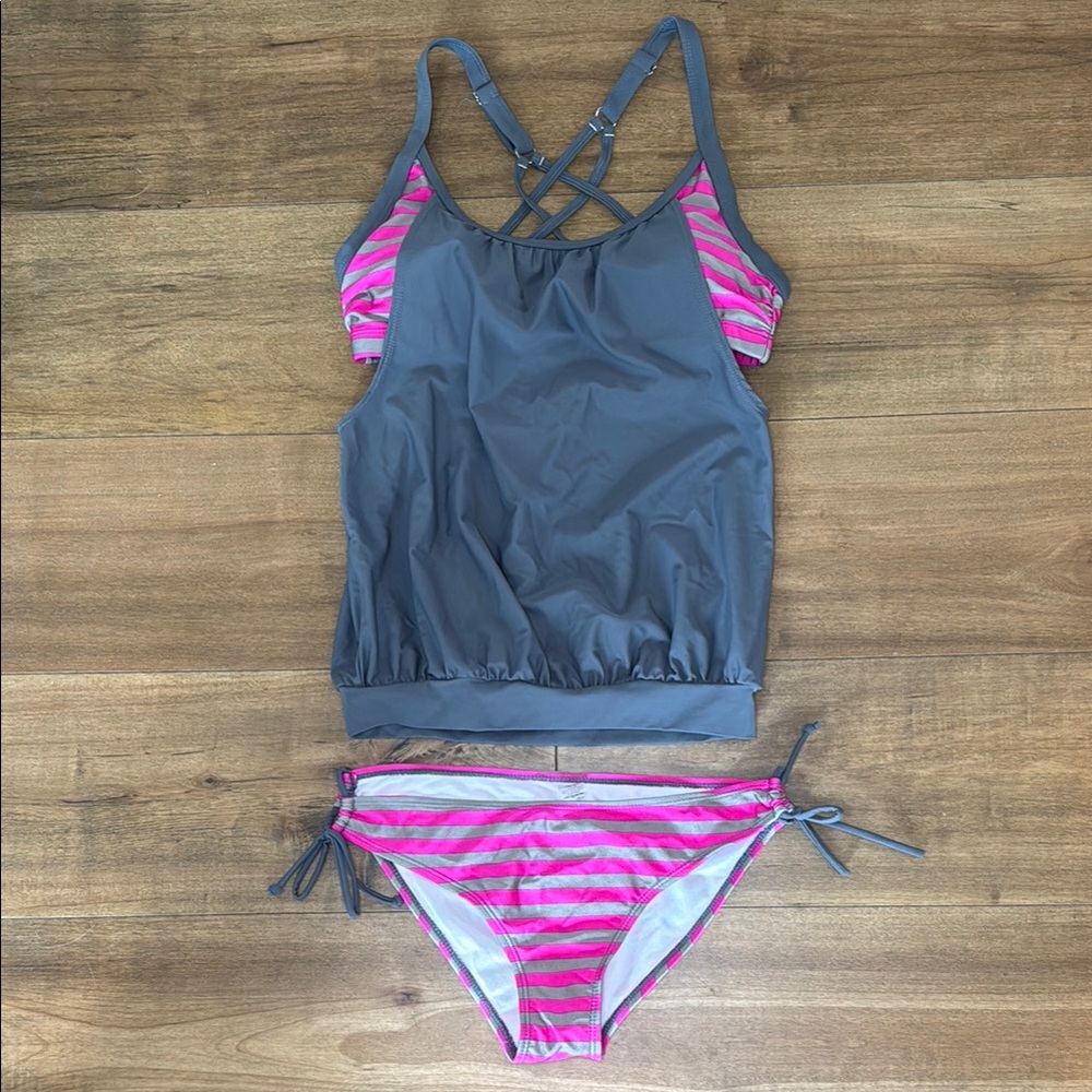 NWOT Gray and Pink Striped Tankini Set, S